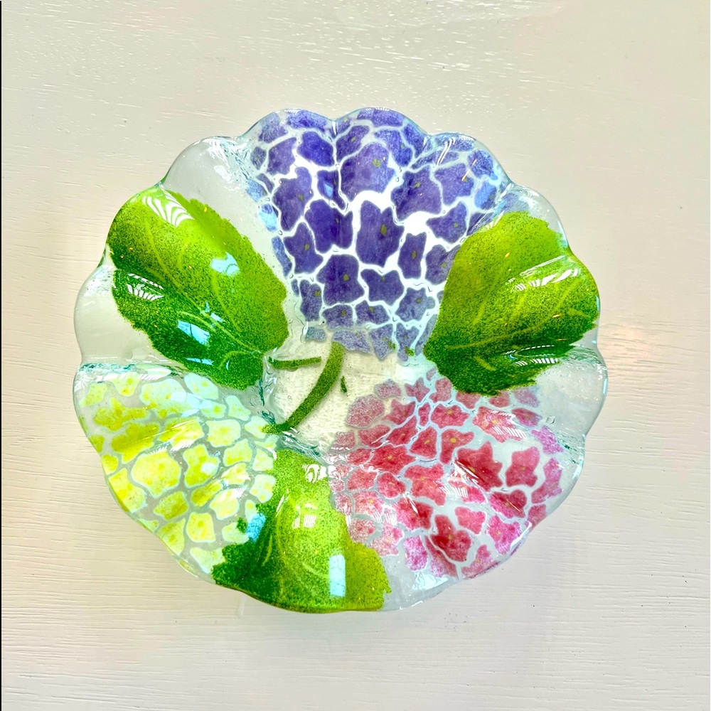 Sydenstriker Hydrangeas Dish